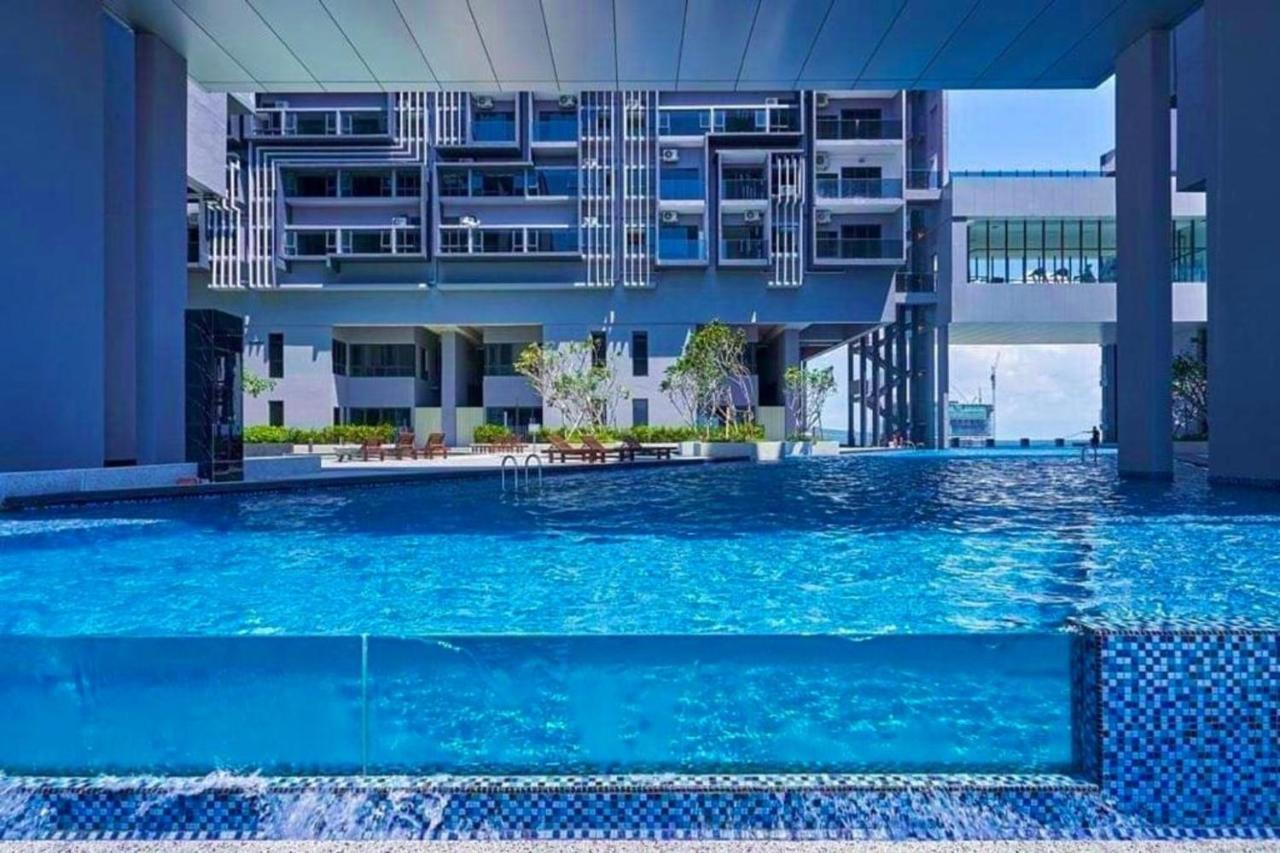Imperio.Res - Near To Jonker & Mall - Pool View Malacca Exterior foto